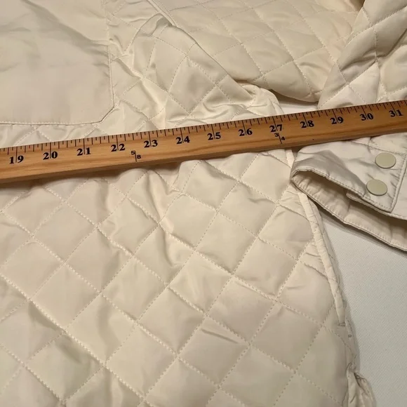 NWT Amazon Essentials Women's 2XL Relaxed Recycled Polyester Quilted Shirt/Jack - Picture 7 of 7